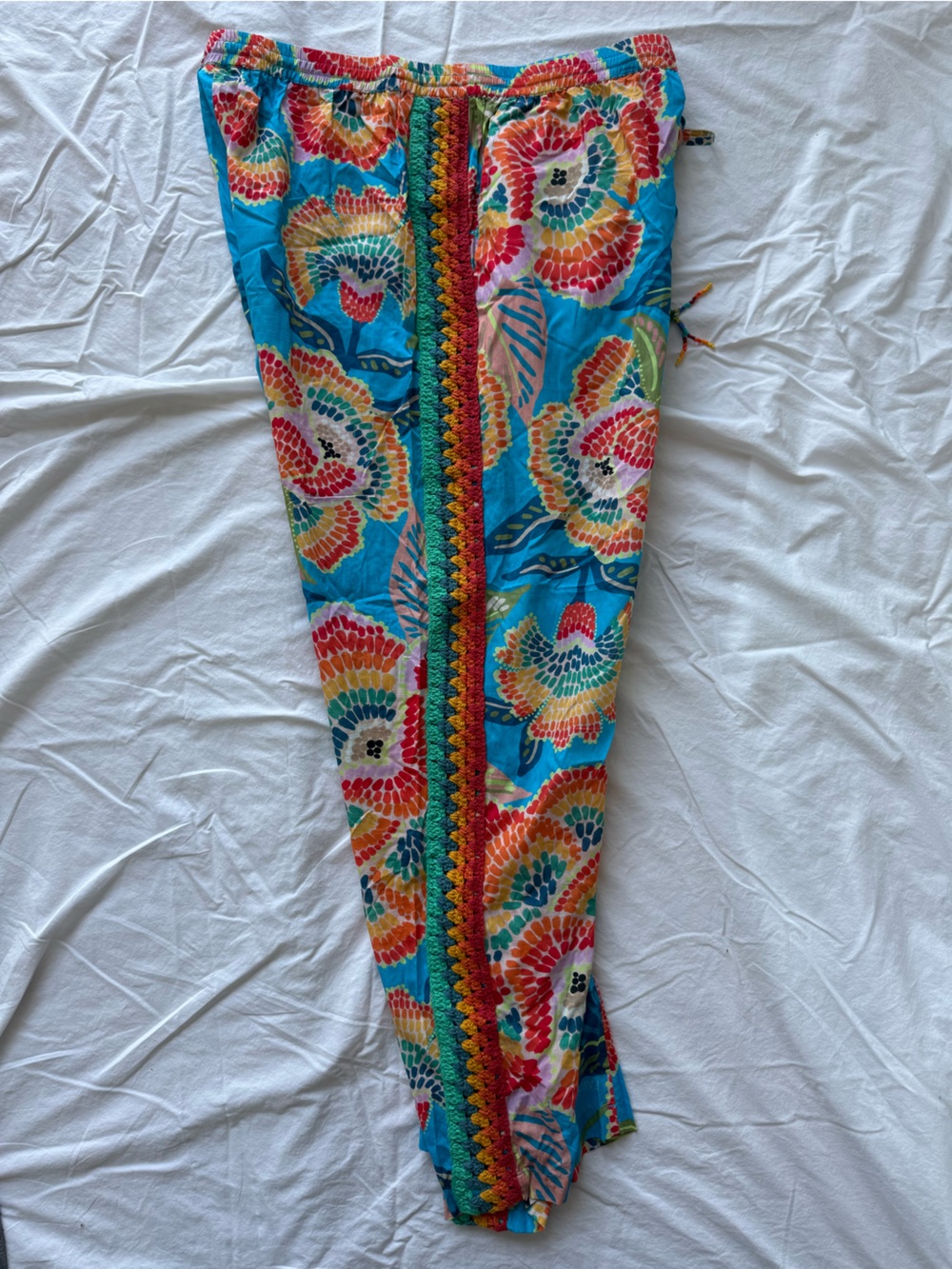 Farm Rio Crochet Trim Matching Set
Jacket (M) + Pants (L) - Picture 5 of 10